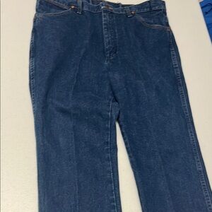 Wrangler Relaxed Blue Jeans Classic Fit